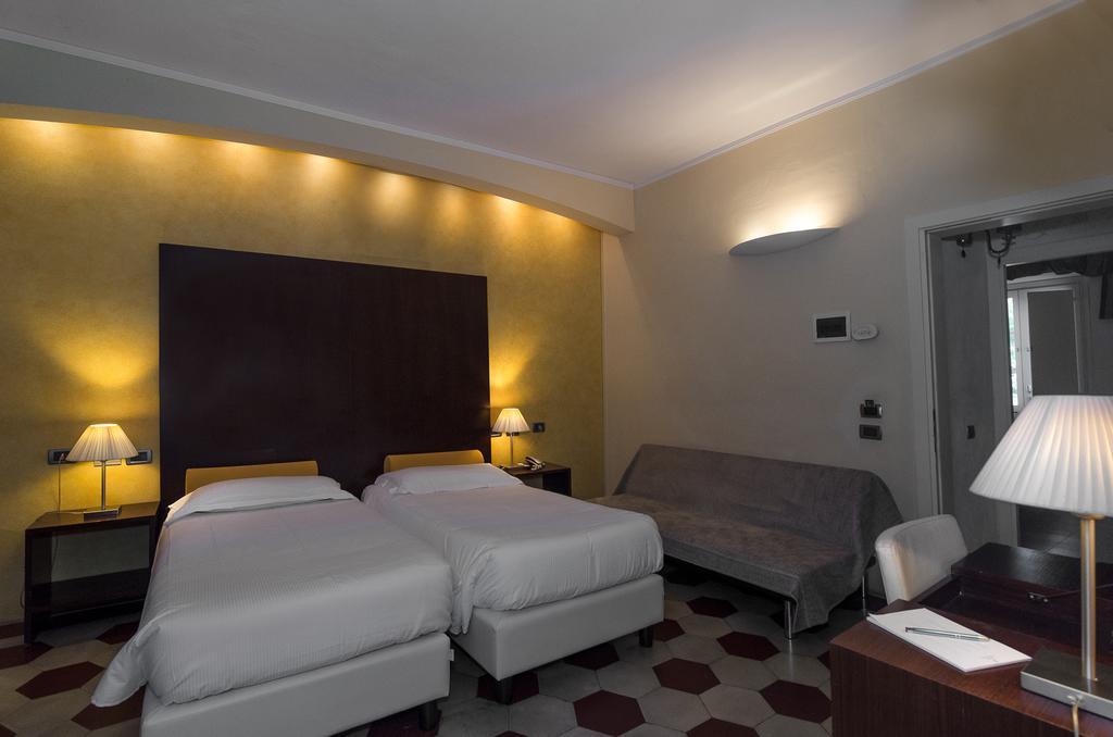 Hotel Novecento ปิซา ภายนอก รูปภาพ
